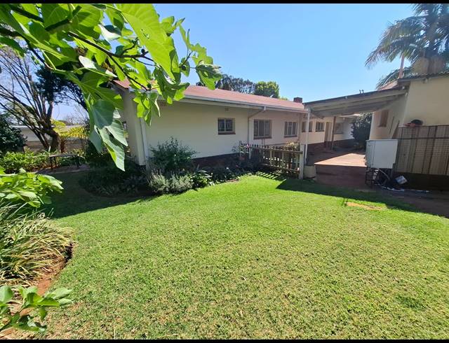3 BEDROOM HOUSE FOR SALE IN QUEENSWOOD